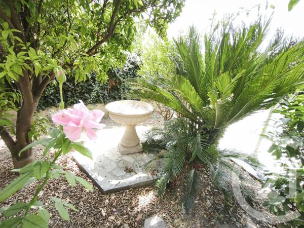 Maison à vendre  7 pièces - 121,65 m 2   MARIGNANE  - 13