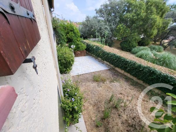 Maison à vendre  7 pièces - 121,65 m 2   MARIGNANE  - 13
