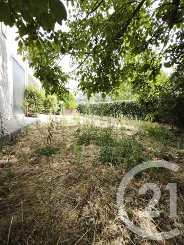 Maison à vendre  7 pièces - 121,65 m 2   MARIGNANE  - 13