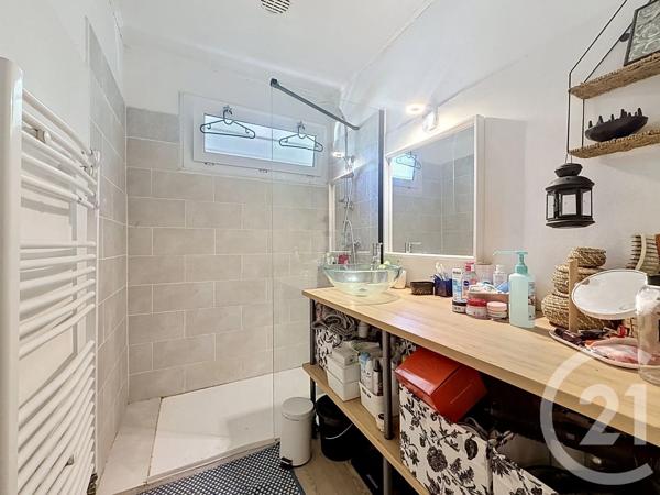 Maison à vendre  4 pièces - 84,75 m 2   CHATEAURENARD  - 13