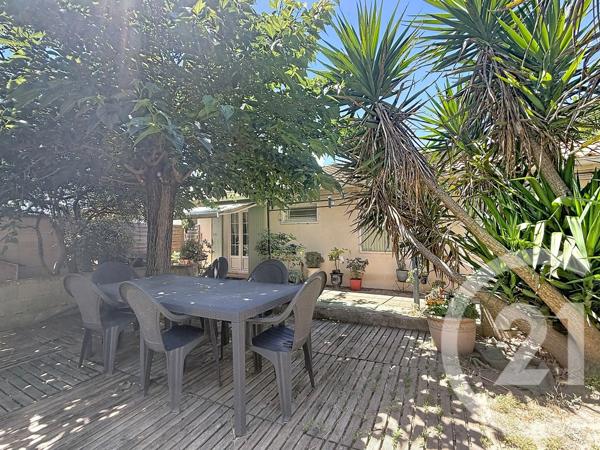 Maison à vendre  4 pièces - 84,75 m 2   CHATEAURENARD  - 13