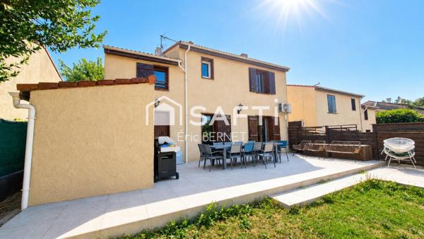 Maison non mitoyenne , beaux volumes