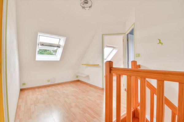 Maison familiale, 4 chambres, vue dégagée, grand jardin, (22300)Ploulec'h