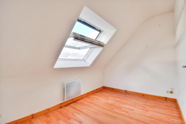 Maison familiale, 4 chambres, vue dégagée, grand jardin, (22300)Ploulec'h