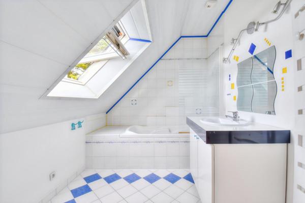 Maison familiale, 4 chambres, vue dégagée, grand jardin, (22300)Ploulec'h