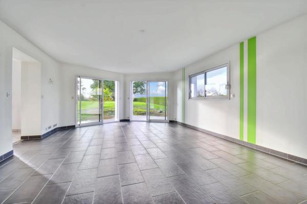 Maison familiale, 4 chambres, vue dégagée, grand jardin, (22300)Ploulec'h