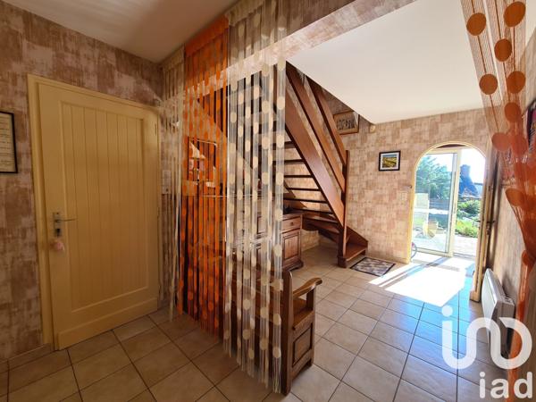 Maison traditionnelle 6 pièces de 121 m² à Saint-Quay-Portrieux (22410)