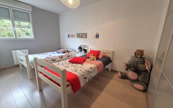 Maison à vendre    5 pièces • 218,57 m2 La Rivière-Saint-Sauveur