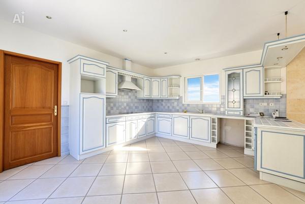 Maison 7 pièces à louer à Léognan - Réf. 4427