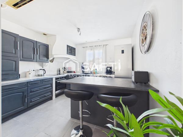 PAVILLON 139 M² – 5 CHAMBRES – PISCINE – QUARTIER RÉSIDENTIEL CALME À GRAY