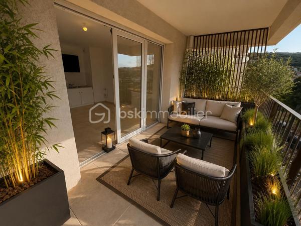 À VENDRE – Appartement T2 de 41 m² avec terrasse et parking à Sète

Situé à Sète, à proximité du littoral et des commodités, cet appartement T2 d’environ 41 m² bénéficie d’un environnement agréable et d’une configuration fonctionnelle.

Implanté au 2ᵉ étage avec ascenseur d’une résidence récente et sécurisée construite en 2016, le bien se compose d’une pièce de vie lumineuse avec cuisine ouverte, d’une chambre indépendante ainsi que d’une salle d’eau avec WC.

Le séjour s’ouvre sur une terrasse d’environ 7 m², offrant un espace extérieur appréciable au quotidien. Un balcon d’environ 2 m² vient compléter l’ensemble.

L’appartement dispose également d’une place de stationnement privative en sous-sol, un véritable atout dans ce secteur.

Sa proximité avec la mer et les plages de Sète, associée à la présence des commerces et services à proximité, en fait un bien adapté aussi bien à une résidence principale qu’à un pied-à-terre ou à un projet d’investissement locatif.

Les principaux atouts du bien :
– Appartement T2 d’environ 41 m²
– Résidence récente et sécurisée
– 2ᵉ étage avec ascenseur
– Pièce de vie lumineuse
– Terrasse d’environ 7 m²
– Balcon d’environ 2 m²
– Chambre indépendante
– Place de parking privative en sous-sol
– Proximité de la mer, des plages et des commodités

Un bien fonctionnel et agréable à vivre, idéalement situé pour profiter pleinement de Sète et de son littoral.

Visite virtuelle disponible sur demande