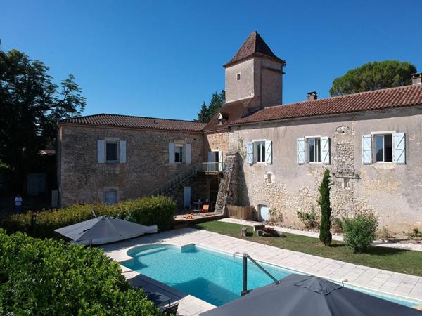 Demeure de prestige plus de 260m² 11 pièces  piscine terrain 4000m²