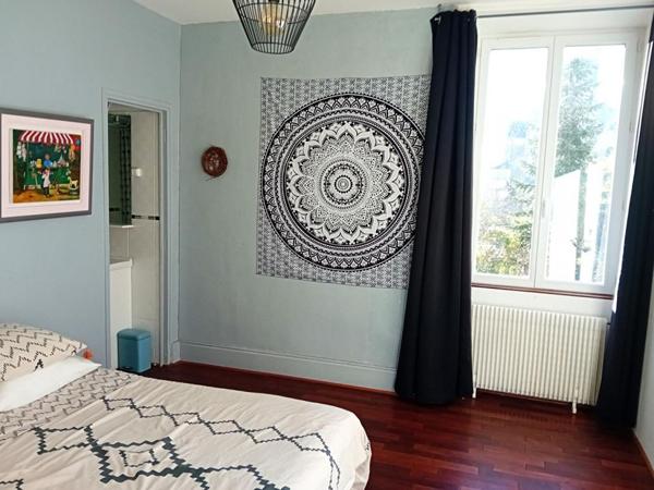 Demeure de prestige plus de 260m² 11 pièces  piscine terrain 4000m²