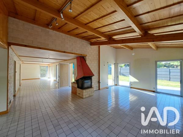 Maison à vendre 10 pièces 165 m² Sainte-Foy-lès-Lyon