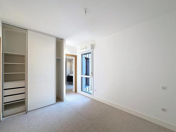 Appartement T3 d'exception de 83 m² en dernier étage avec vue dégagée