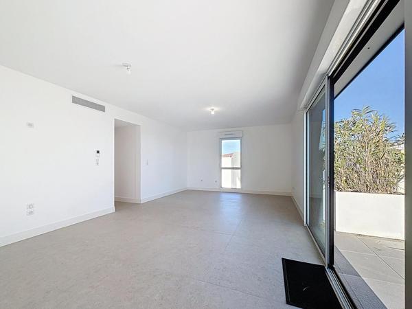 Appartement T3 d'exception de 83 m² en dernier étage avec vue dégagée