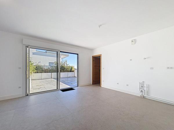 Appartement T3 d'exception de 83 m² en dernier étage avec vue dégagée