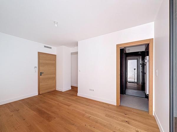 Appartement T3 d'exception de 83 m² en dernier étage avec vue dégagée