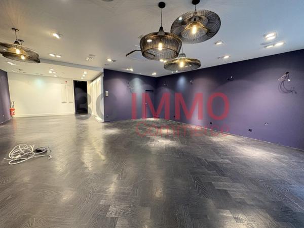 Location / Local Commercial