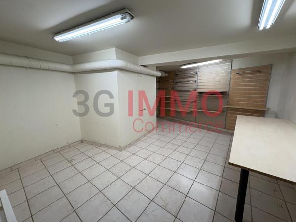 Location / Local Commercial