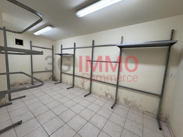 Location / Local Commercial