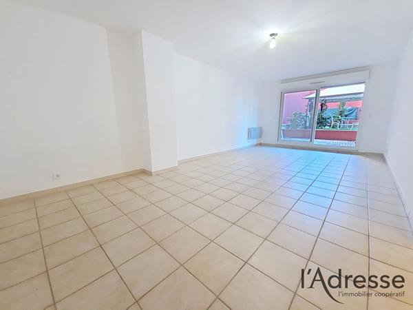 RARE ! Spacieux 3 pièces avec jardin et garage !