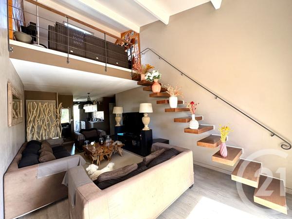 Appartement F7 à vendre  7 pièces - 103,98 m2 TOULON - 83