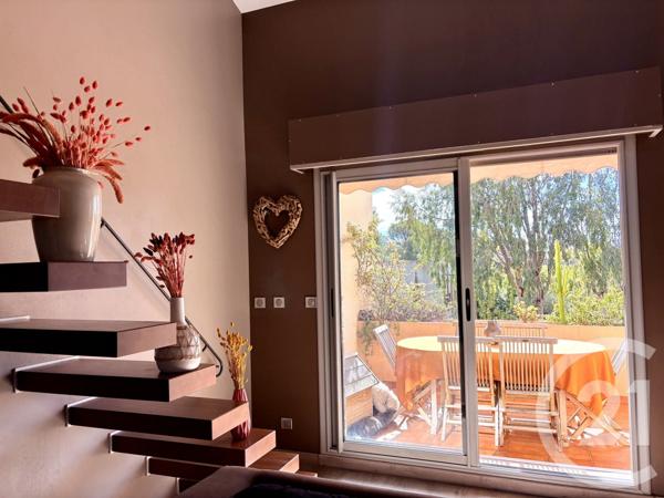 Appartement F7 à vendre  7 pièces - 103,98 m2 TOULON - 83