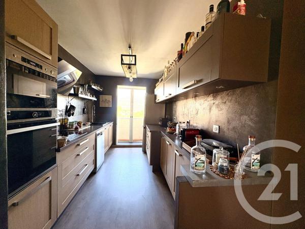 Appartement F7 à vendre  7 pièces - 103,98 m2 TOULON - 83