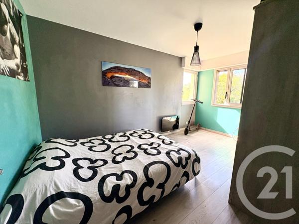 Appartement F7 à vendre  7 pièces - 103,98 m2 TOULON - 83