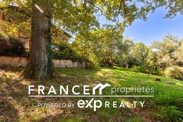 Deux maisons T4 et T3 + grange