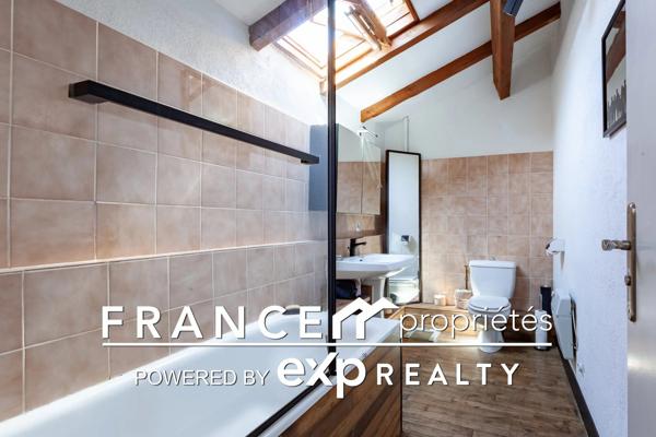 Deux maisons T4 et T3 + grange