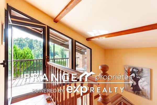 Deux maisons T4 et T3 + grange