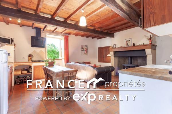 Deux maisons T4 et T3 + grange