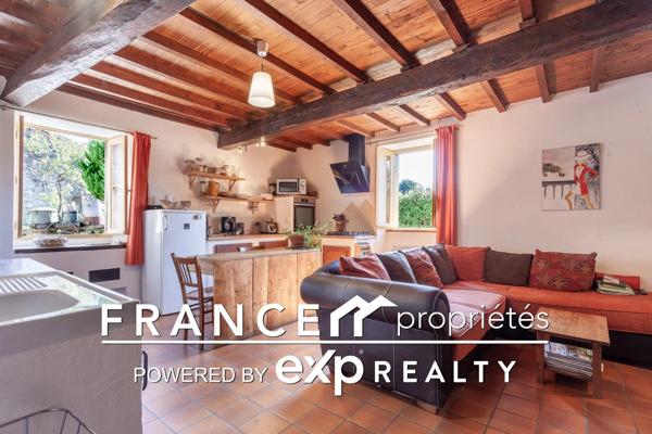 Deux maisons T4 et T3 + grange