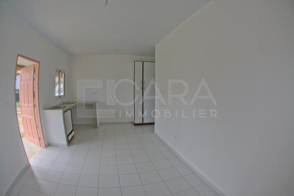 Location Appartement 2 Pièce(s) MATOURY (97351) 670 €