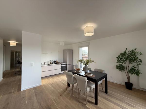 Appartement à vendre 4 pièces MONT SAINT AIGNAN (76)