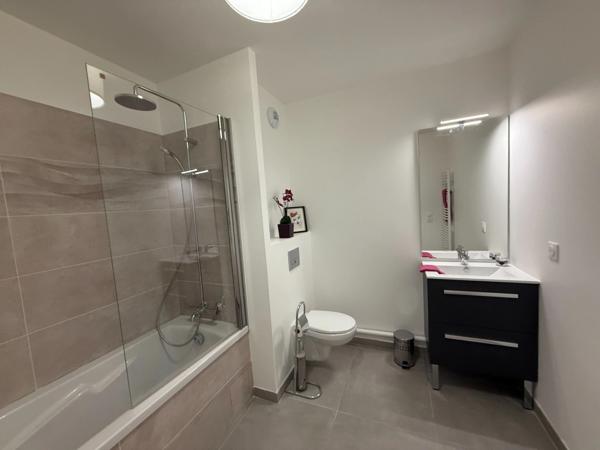 Appartement à vendre 4 pièces MONT SAINT AIGNAN (76)