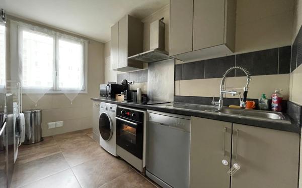 Appartement à vendre    3 pièces • 65,98 m2 Pontoise