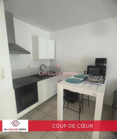 Appartement à louer 4 pièces de 160 m²