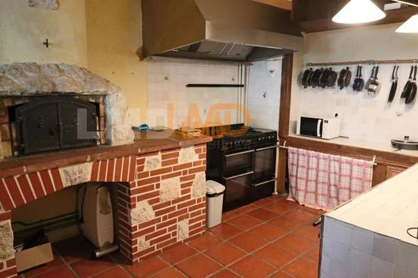 Gîte et chambres d'hôtes 750 m2 + dépendances