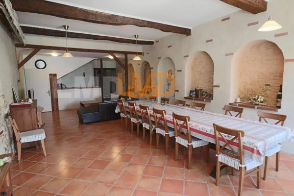 Gîte et chambres d'hôtes 750 m2 + dépendances