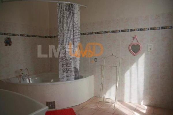 Gîte et chambres d'hôtes 750 m2 + dépendances