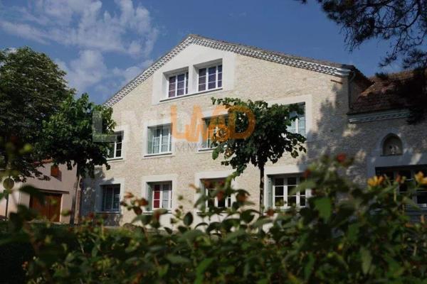 Gîte et chambres d'hôtes 750 m2 + dépendances