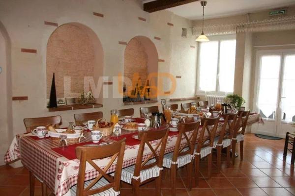 Gîte et chambres d'hôtes 750 m2 + dépendances