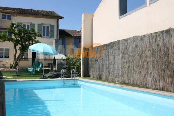 Gîte et chambres d'hôtes 750 m2 + dépendances
