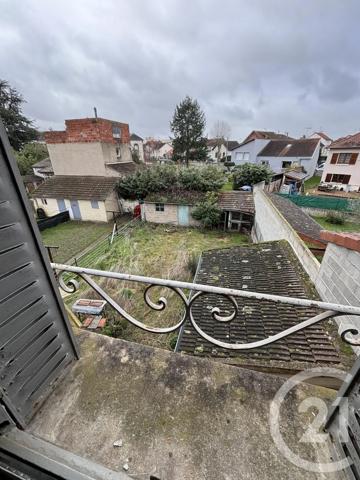Maison à vendre  4 pièces - 90 m 2   MONTLUCON  - 03