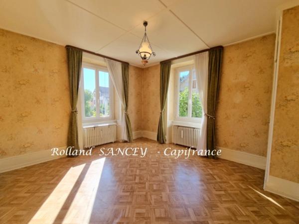 Maison à vendre 7 pièces sur 11 ares de terrain