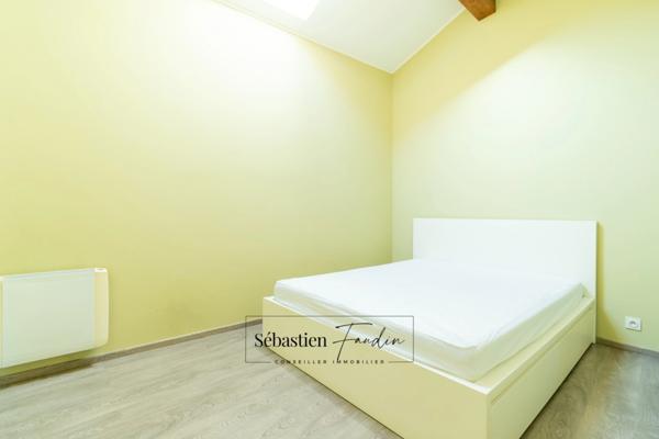 Appartement à vendre 3 pièces SOLLIES TOUCAS (83) - T3 de 56 m² - Duplex - Dernier étage - Proche commerces - Stationnement facile