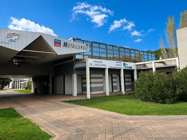 Bureaux à vendre à Avignon - 273,39 m² - Réf. 6176